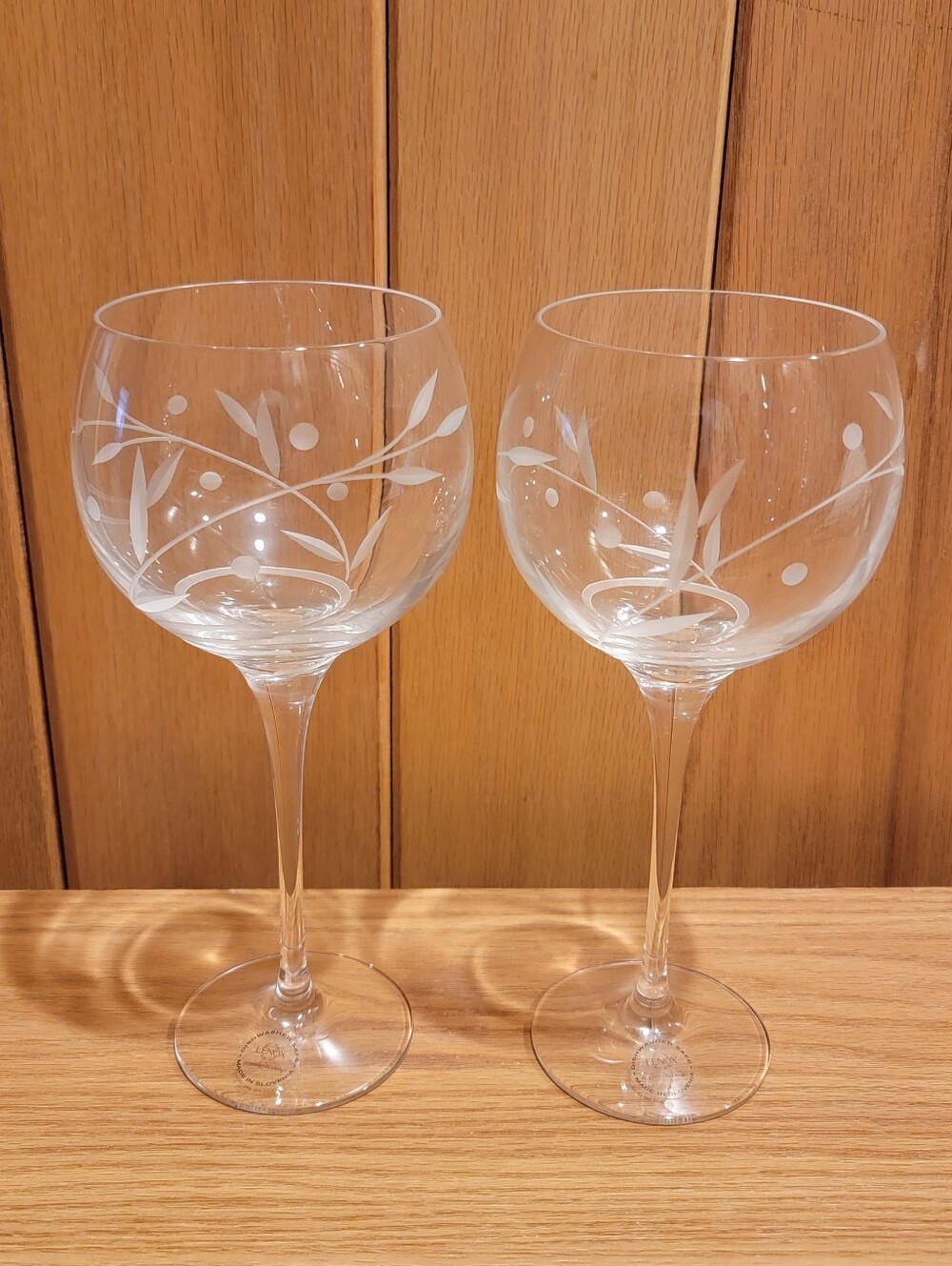 Lenox Balloon Opal Innocence Wine Glass 12oz Etched Vine Set Of 2